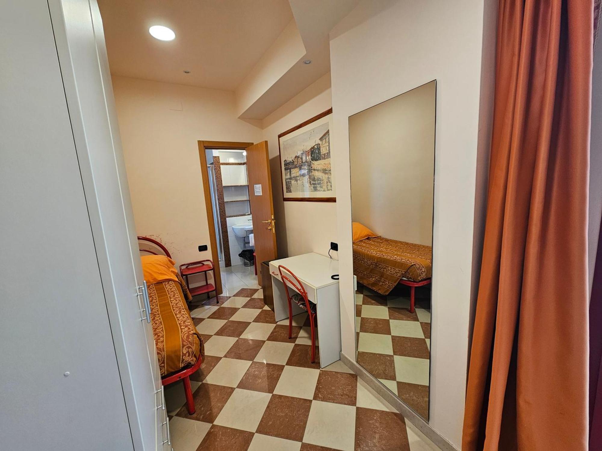 Hotel Fiorella Сенигаллия Экстерьер фото