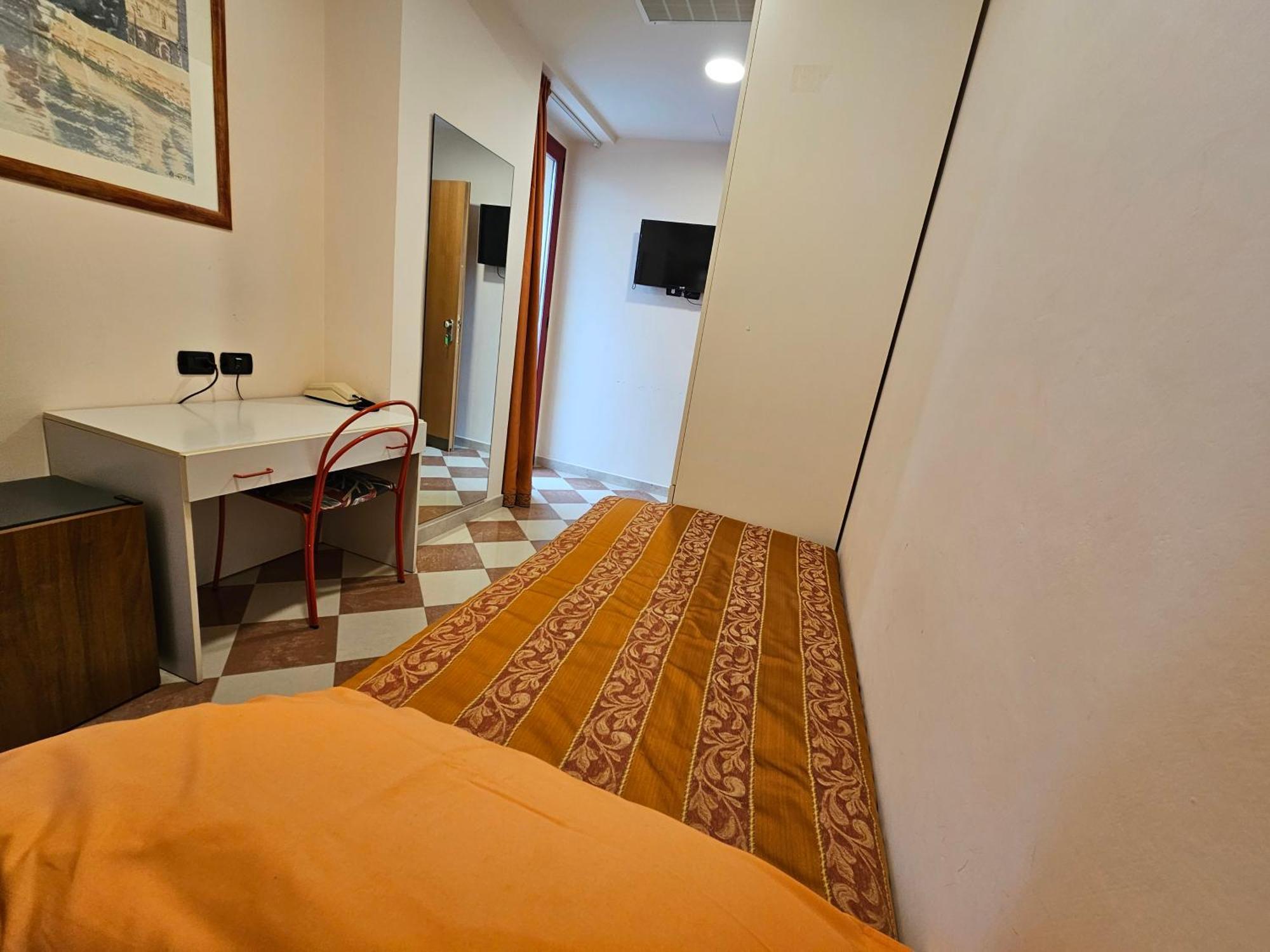 Hotel Fiorella Сенигаллия Экстерьер фото